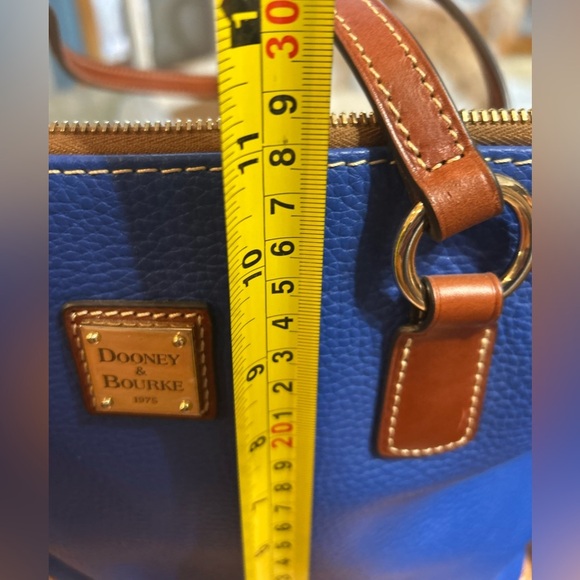 Wren Zip Tote Dooney and Bourke Bag - Picture 7 of 8